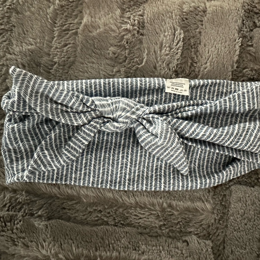 Maventhread bow headband blue and white striped